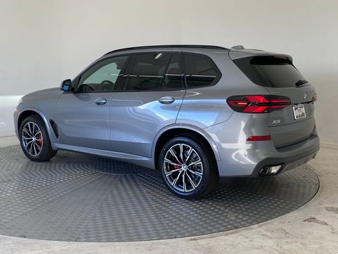 New 2026 BMW X5 xDrive40i w/ M Sport Package image 3