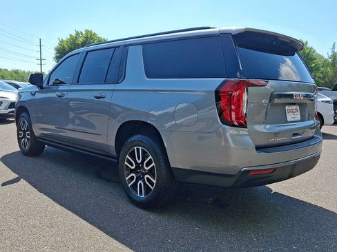 Used 2023 GMC Yukon XL AT4 AWD/4WD image 4