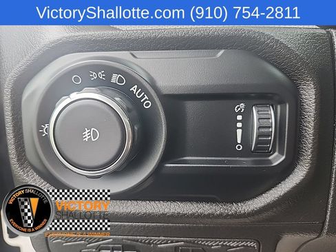 Used 2024 Jeep Wrangler Unlimited Sport AWD/4WD image 15