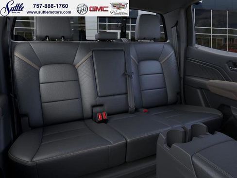 New 2026 GMC Canyon Denali w/ LPO, Denali Black Edition image 17