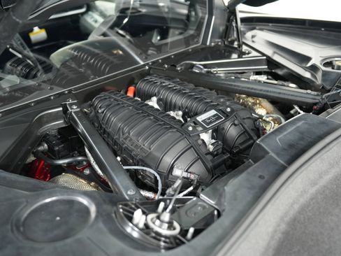 Used 2025 Chevrolet Corvette Z06 w/ Z07 Performance Package RWD image 35
