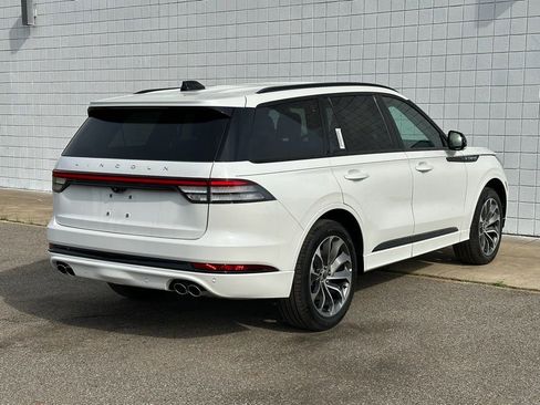 New 2026 Lincoln Aviator AWD image 34
