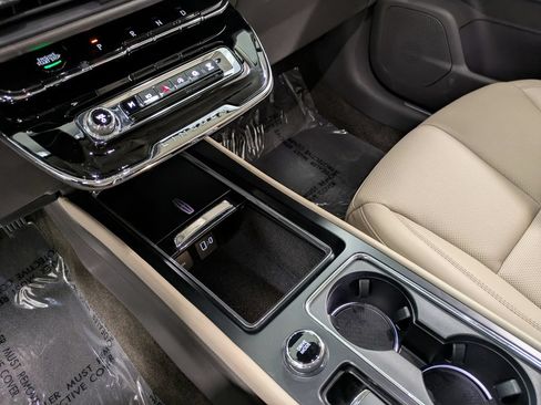 Used 2023 Lincoln Corsair Reserve FWD image 14