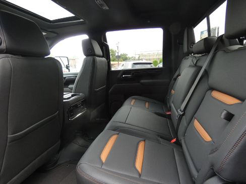New 2026 GMC Sierra 3500 AT4 w/ AT4 Premium Plus Package AWD/4WD image 13