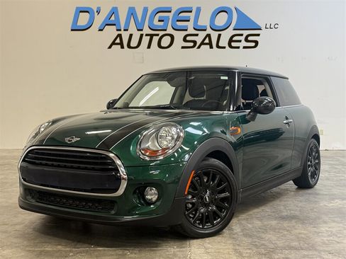 Used 2017 MINI Cooper 2-Door Hardtop FWD image 1