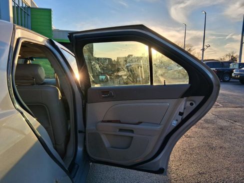 Used 2007 Cadillac STS w/ Preferred Equipment Group AWD/4WD image 14