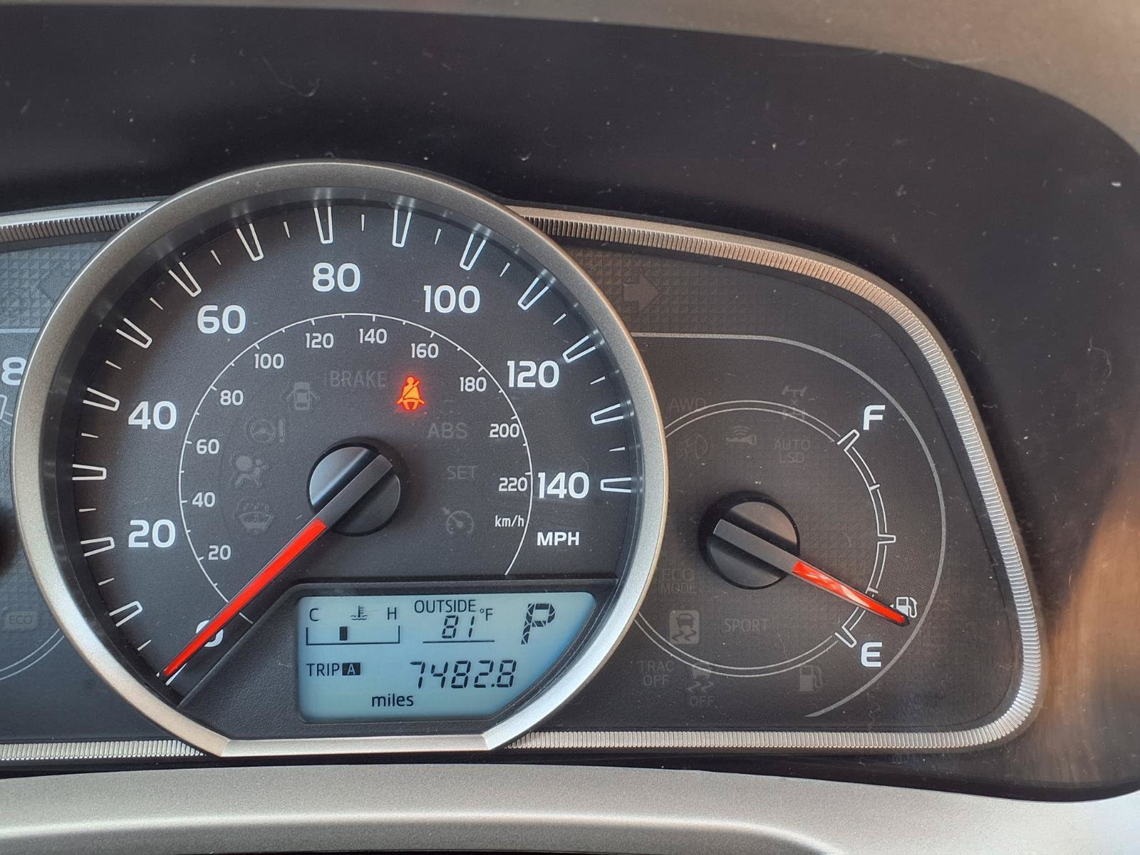 Used 2013 Toyota RAV4 XLE AWD/4WD image 20