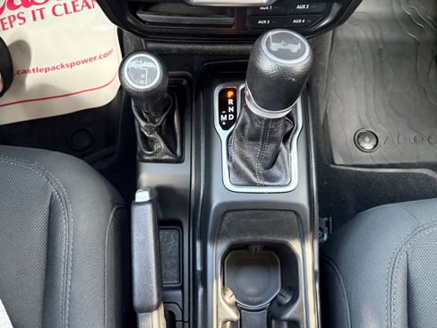 Certified 2020 Jeep Wrangler Unlimited Sport AWD/4WD image 23