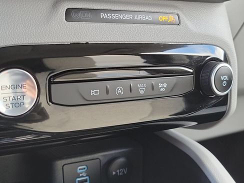 Used 2023 Ford Escape Active w/ Tech Pack #2 AWD/4WD image 29