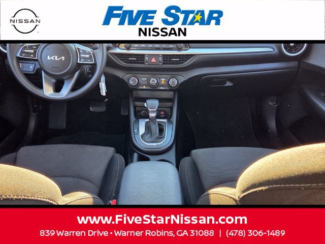 Used 2024 Kia Forte LXS w/ LXS Technology Package FWD image 8