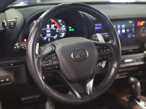 Used 2018 Lexus LC 500 Coupe w/ Sport Package RWD image 27