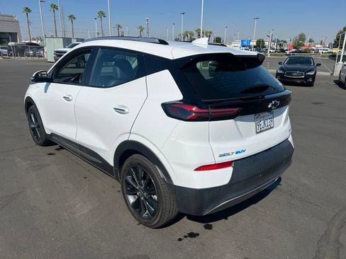 Used 2022 Chevrolet Bolt EUV Premier w/ Launch Edition FWD image 5