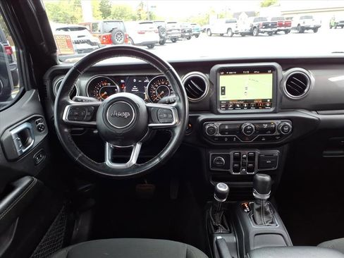 Used 2021 Jeep Gladiator Overland AWD/4WD image 23