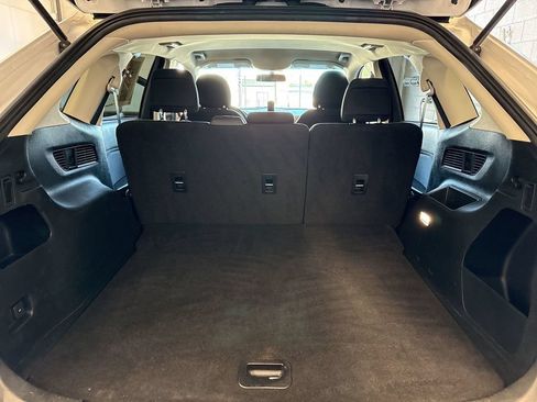 Used 2018 Ford Edge SE AWD/4WD image 18