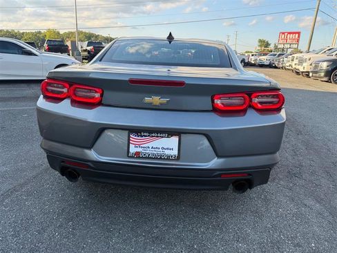 Used 2021 Chevrolet Camaro LT image 4