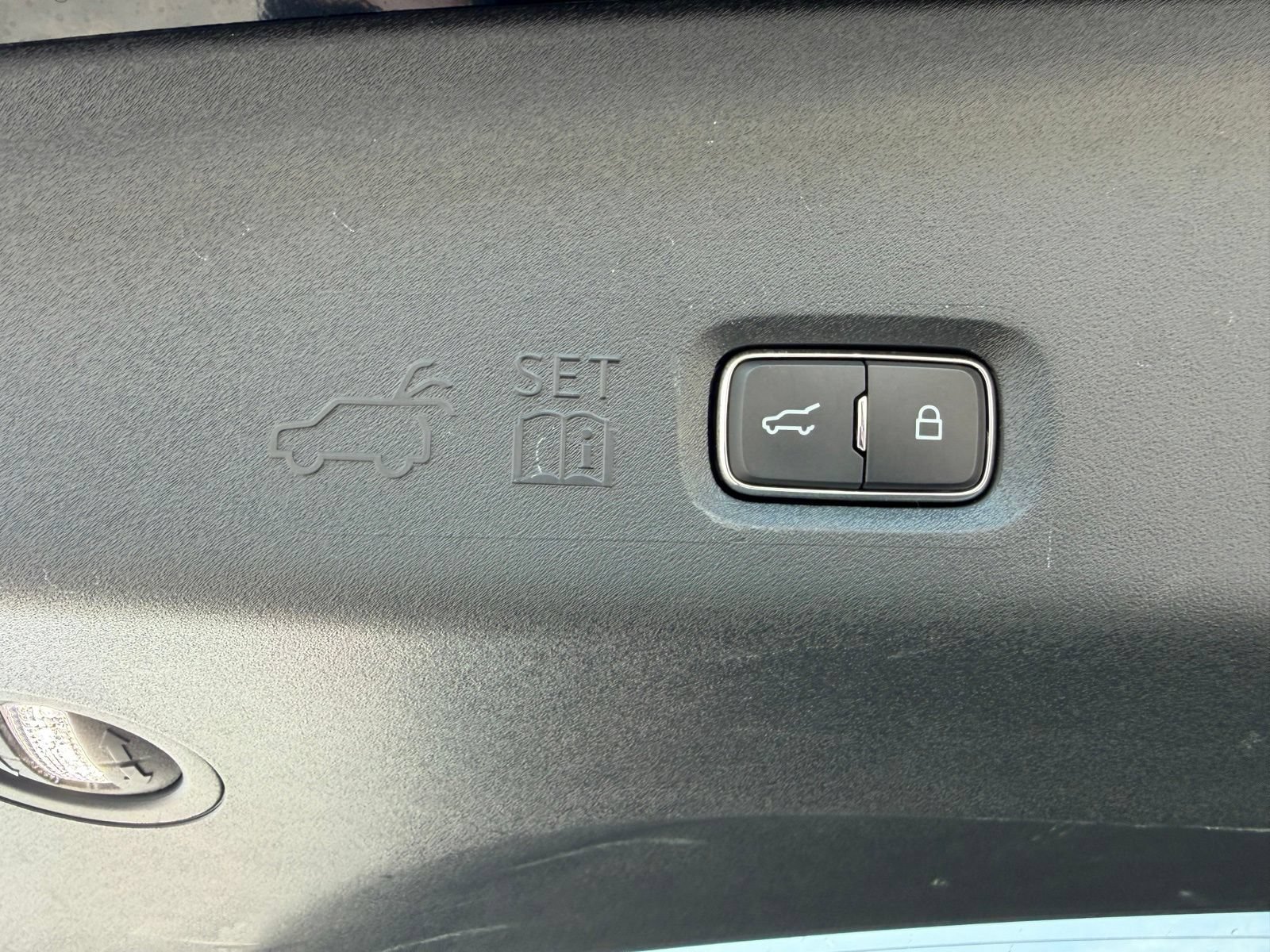 Used 2025 Ford Expedition Active AWD/4WD image 11