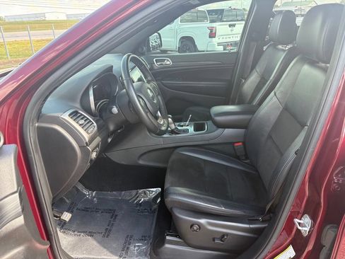 Used 2020 Jeep Grand Cherokee Altitude RWD image 19
