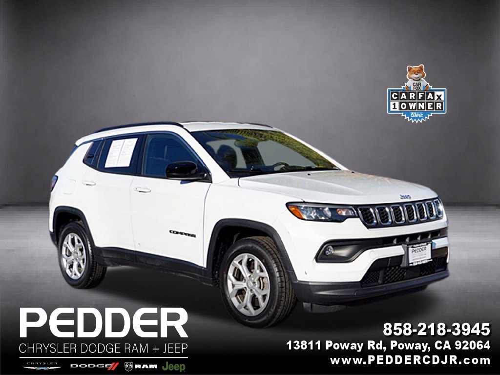Used 2024 Jeep Compass Latitude AWD/4WD image 1