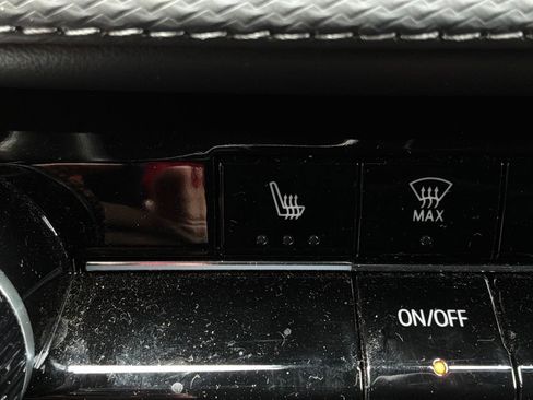 Used 2025 Chevrolet Equinox LT FWD image 25