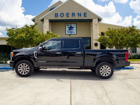 Used 2019 Ford F250 Limited AWD/4WD image 2