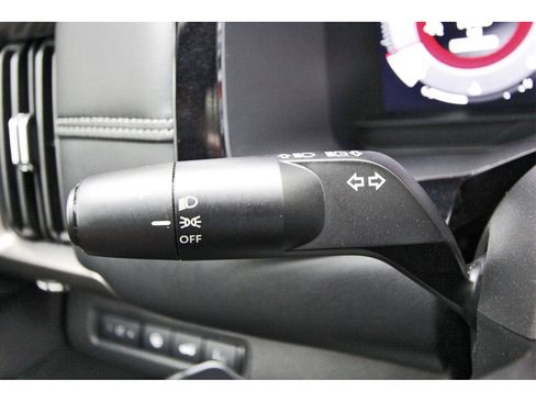 Certified 2024 Nissan Pathfinder Platinum image 15