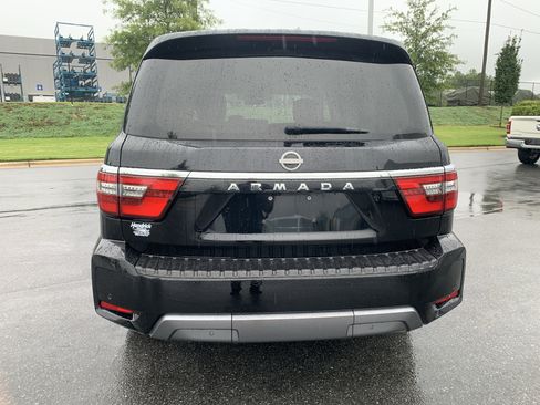 Used 2021 Nissan Armada SV AWD/4WD image 9