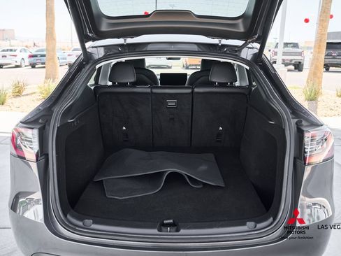 Used 2023 Tesla Model Y Long Range AWD/4WD image 8