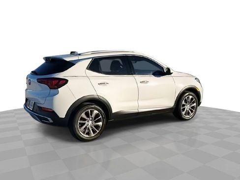 Used 2022 Buick Encore GX Essence w/ Advanced Technology Package image 8