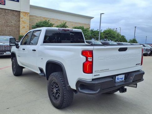 Used 2024 Chevrolet Silverado 2500 ZR2 w/ Technology Package AWD/4WD image 26