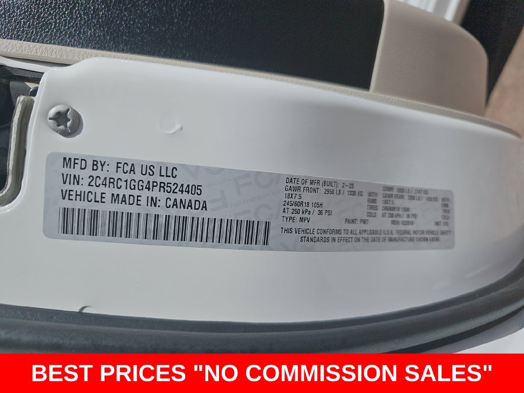 Used 2023 Chrysler Pacifica Limited FWD image 44