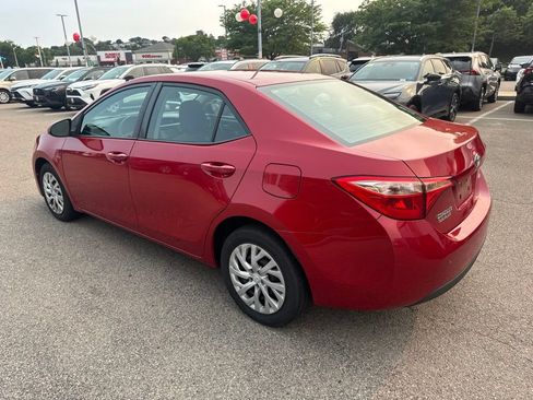 Used 2018 Toyota Corolla LE FWD image 5