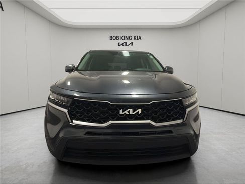 Used 2022 Kia Sorento LX AWD/4WD image 8
