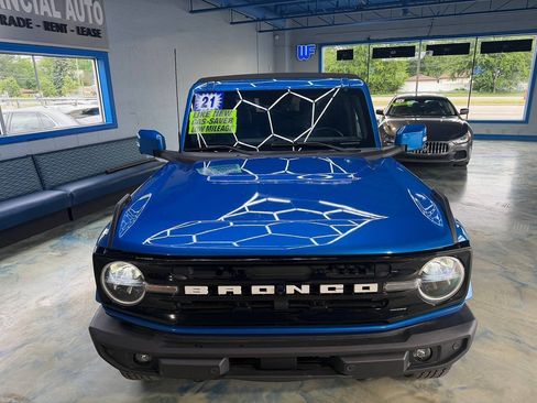 Used 2021 Ford Bronco Outer Banks AWD/4WD image 4