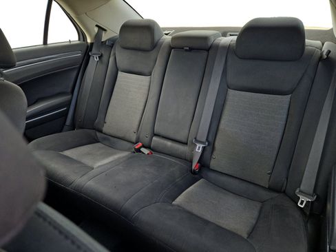 Used 2021 Chrysler 300 Touring w/ Sport Appearance Package image 23