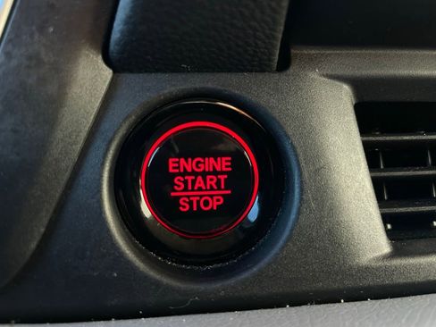 Certified 2025 Honda Pilot EX-L image 21