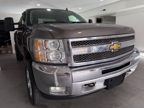 Used 2013 Chevrolet Silverado 1500 LT w/ All-Star Edition AWD/4WD image 9