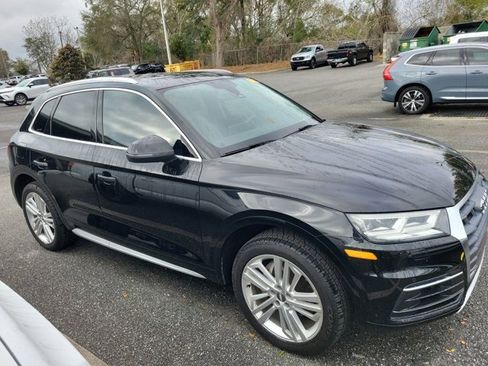 Used 2018 Audi Q5 2.0T Premium Plus w/ Premium Plus Package image 3