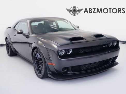 Used 2019 Dodge Challenger SRT Hellcat Redeye image 1