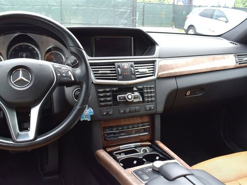 Used 2013 Mercedes-Benz E 350 BlueTEC Sedan image 21