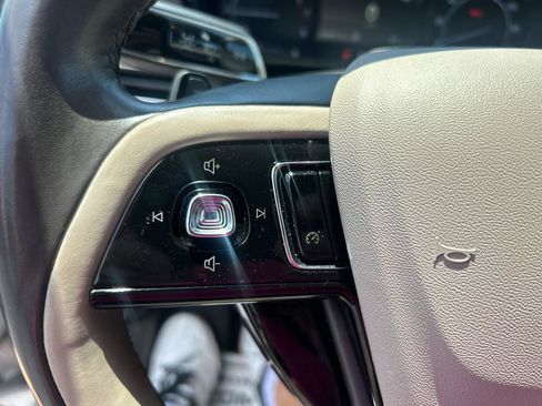 Used 2020 Lincoln Corsair Reserve AWD/4WD image 16