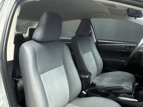 Used 2015 Toyota Corolla L FWD image 30
