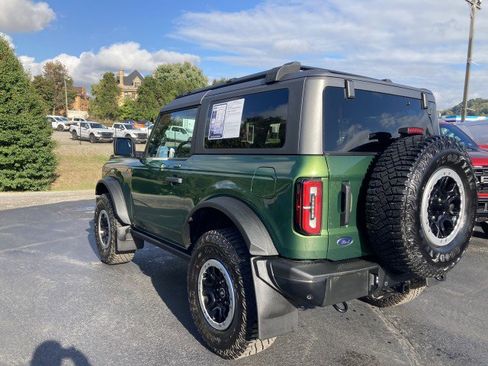 Used 2023 Ford Bronco Badlands image 17