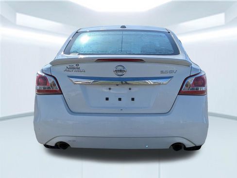 Used 2013 Nissan Altima 3.5 SV w/ Navigation Pkg image 5