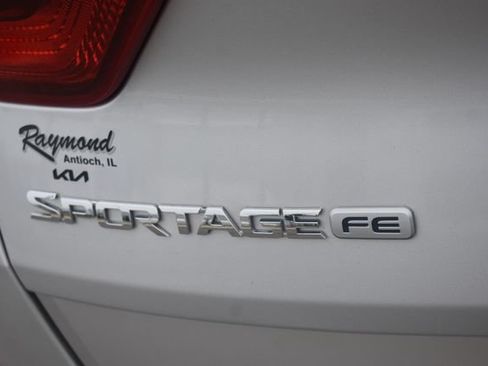 Used 2018 Kia Sportage LX FWD image 12