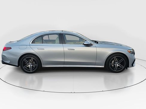 New 2026 Mercedes-Benz E 350 4MATIC Sedan image 4