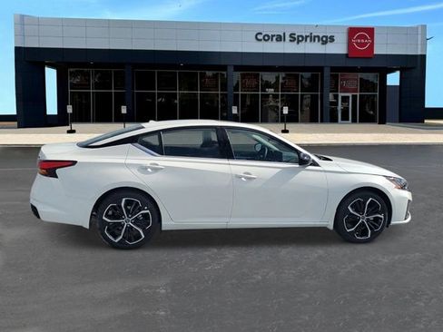 New 2026 Nissan Altima 2.5 SR w/ SR Premium Package FWD image 6