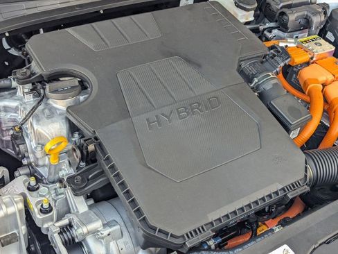 New 2025 Hyundai Elantra SEL image 13