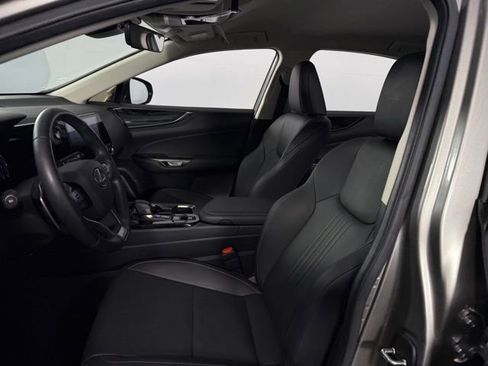 Used 2024 Lexus NX 250 FWD image 12