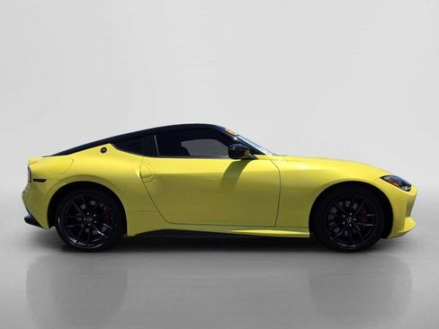 Used 2023 Nissan Z w/ Floor Mat Package (L93) RWD image 6