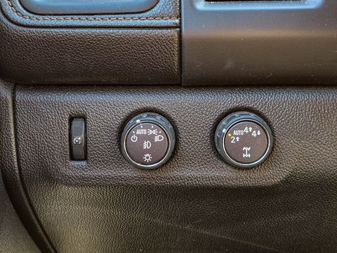 Used 2021 GMC Canyon AT4 image 22